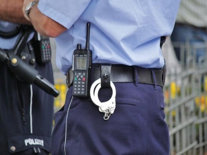 В Мариуполе трое полицейских подозреваются в превышении должностных полномочий