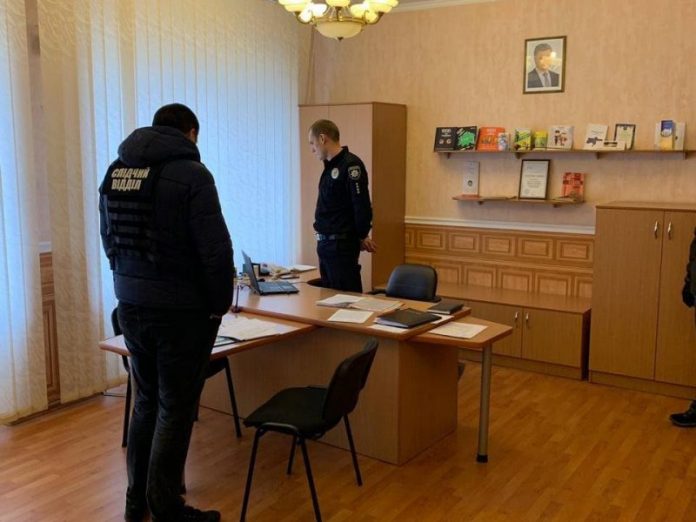 При получении взятки был задержан начальник Дружковского отдела полиции