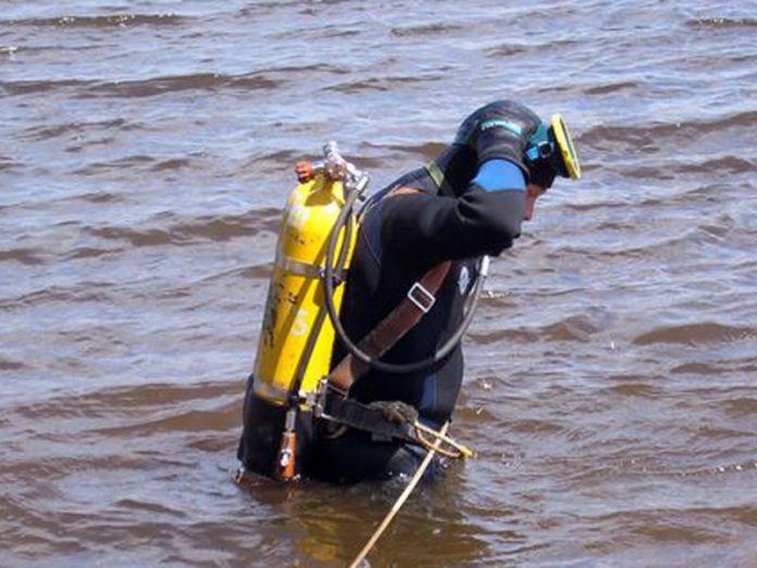В Курахово на водохранилище спасатели обнаружили тело утонувшей женщины