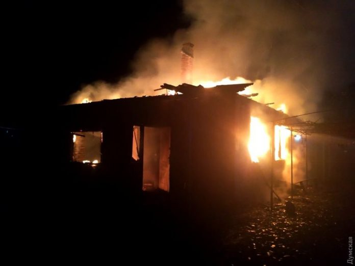В Макеевке в результате пожара многоквартирного дома погиб мужчина