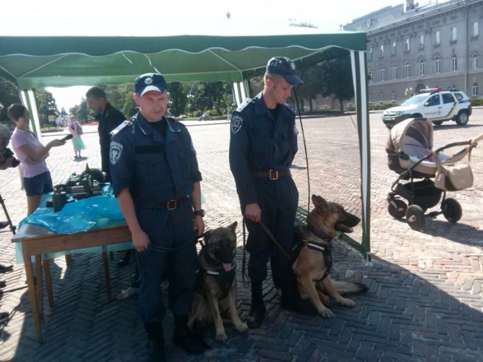 С 1 августа на Украине появится Национальный патруль с полномочиями полицейских