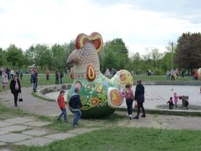 Жители Краматорска просят благоустроить фонтан и водохранилище в парке 