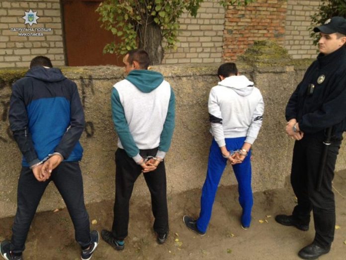 Задержание несовершеннолетних в Мариуполе
