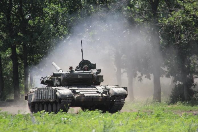В Донецкой области прошли соревнования на лучший танковый экипаж