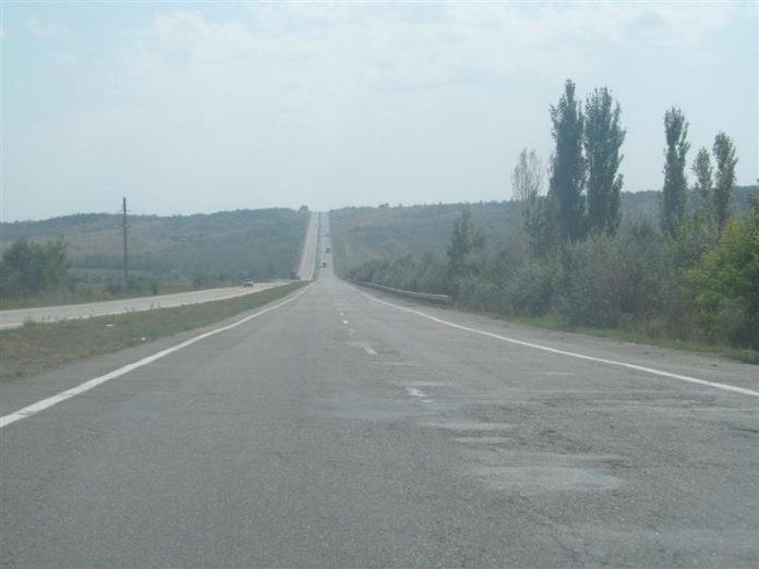 В Донецкой области заканчивают ремонт дороги на участке Андреевка - Сергеевка
